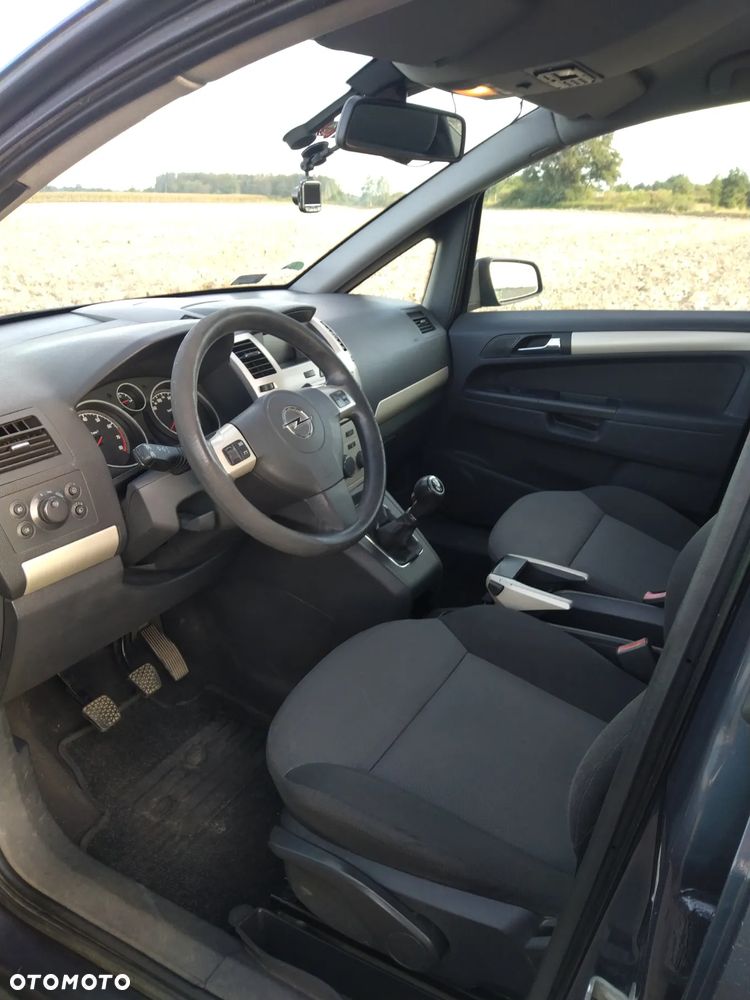 Opel Zafira 1.8 - 7