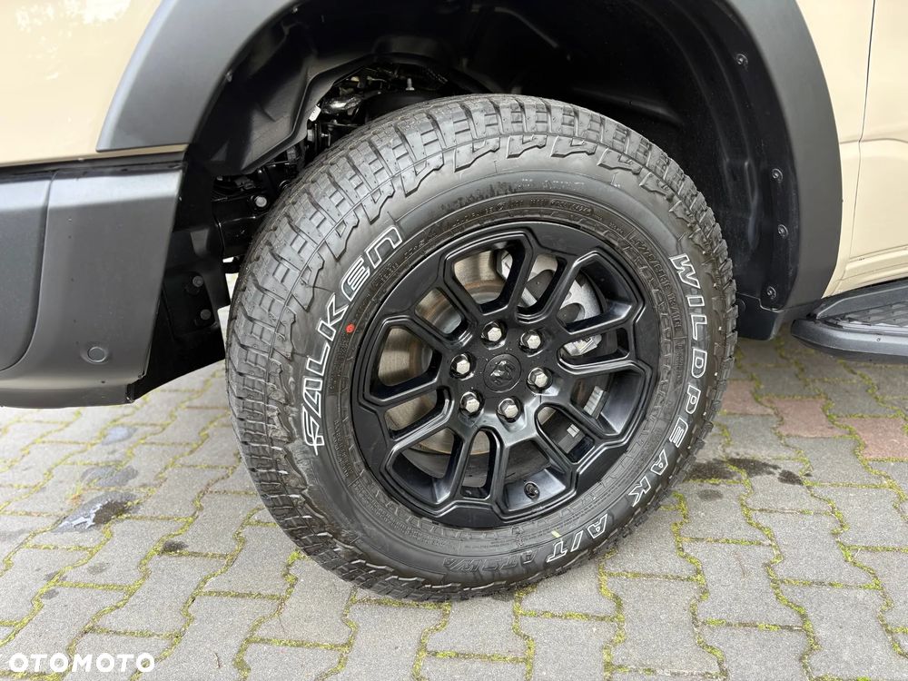 RAM 1500 - 12