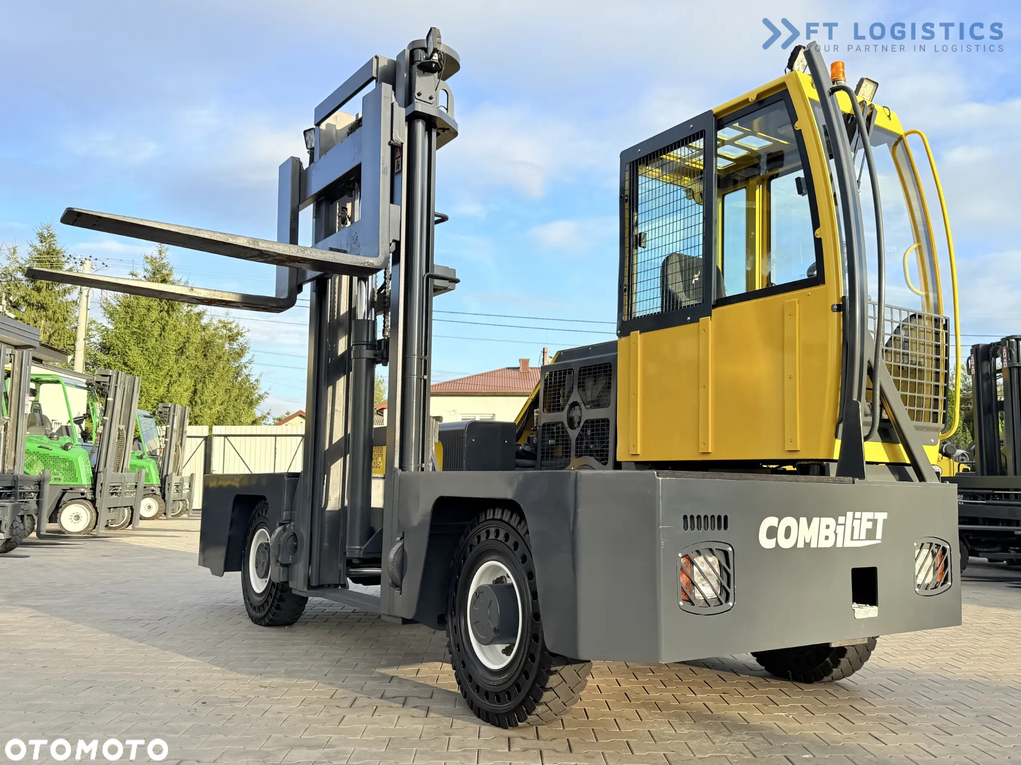 Combilift WÓZEK BOCZNY / C5000FSL / DIESEL / DUPLEX 4100MM /JEDYNE 2573 MOTOGODZIN / PEŁNA KABINA / STAN IDEALNY / NOWE OPONY / Szeroka oferta wózków czterokierunkowych i bocznych, dopasowanych do różnorodnych potrzeb i zastosowań - 41