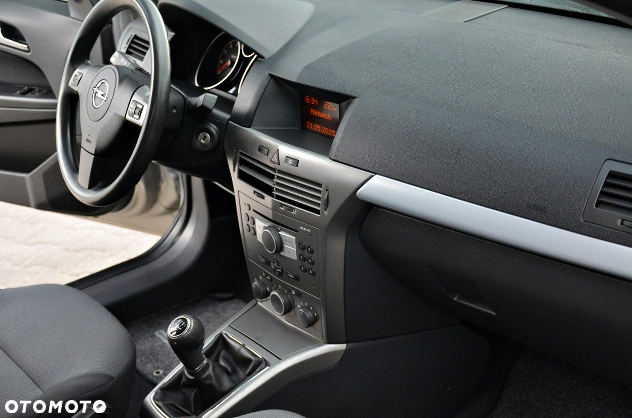 Opel Astra - 18