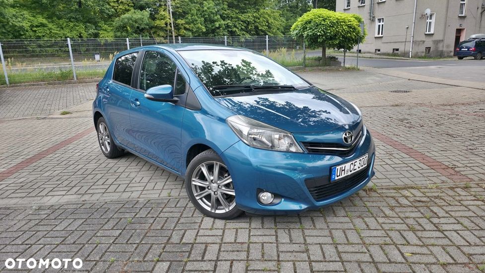 Toyota Yaris 1.33 Premium - 1