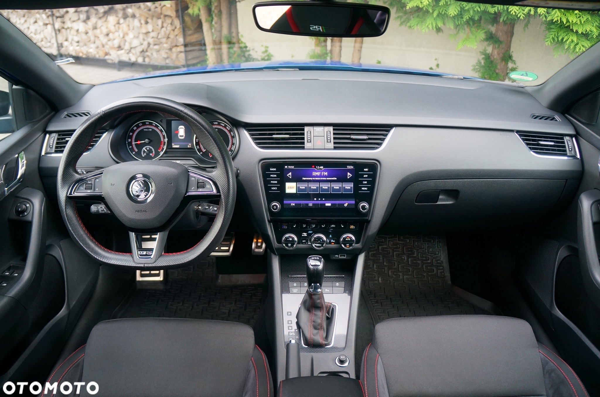 Skoda Octavia Combi 2.0 TDI DSG RS - 25