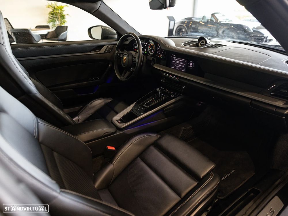 Porsche 911 (992) Carrera 4S PDK - 19