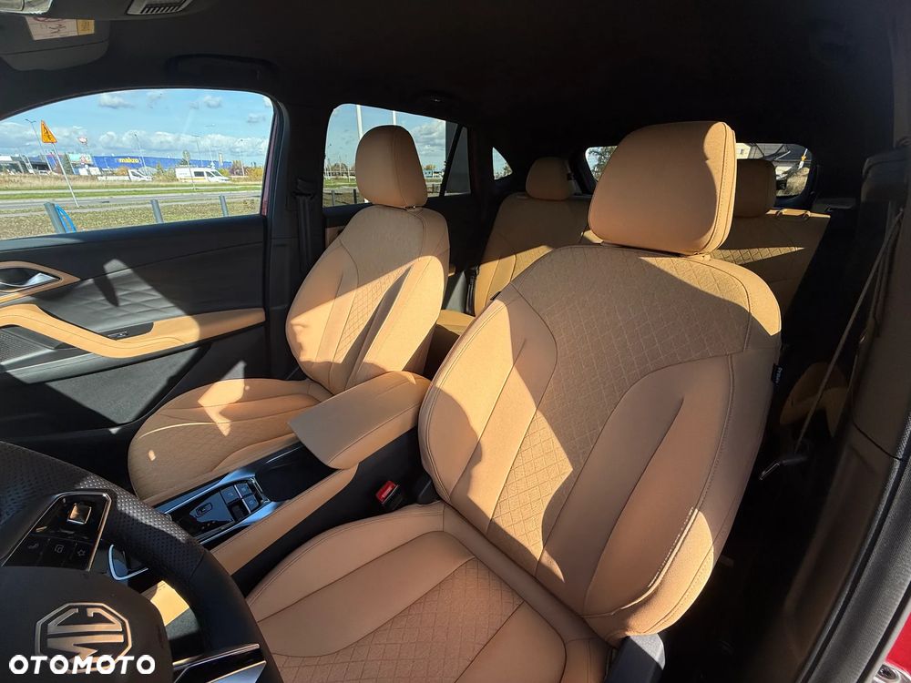 MG HS 1.5T PHEV Exclusive - 11