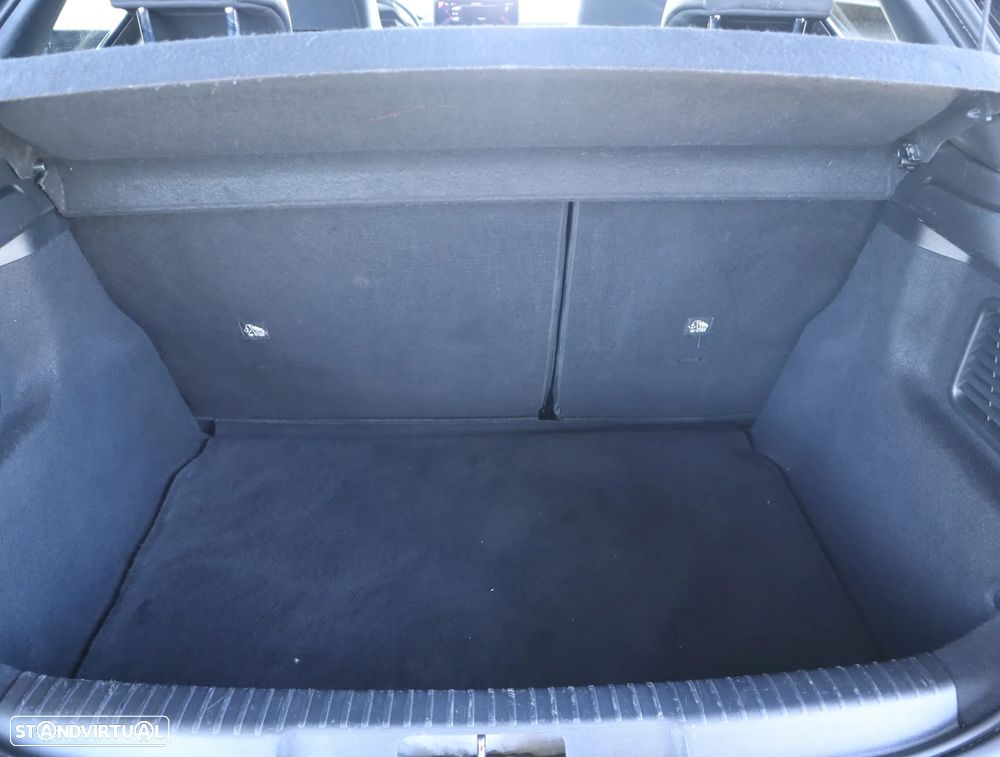 DS DS3 Crossback PureTech 130 Aut. PERFORMANCE LINE - 53