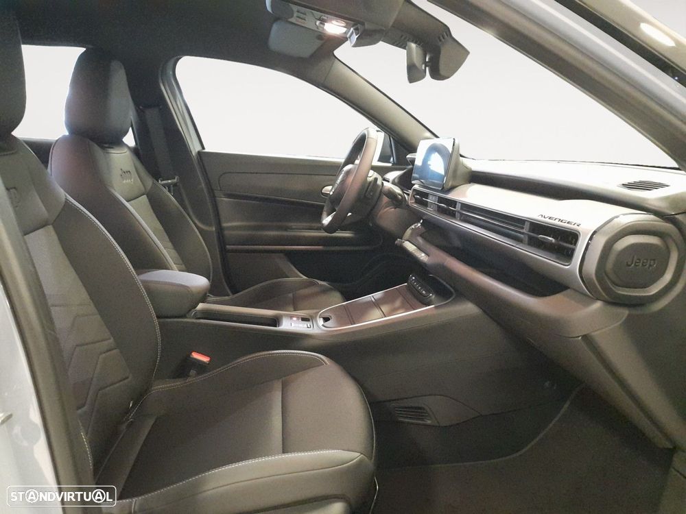 Jeep Avenger - 13