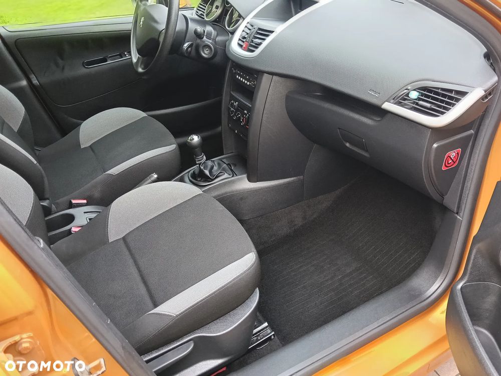 Peugeot 207 95 VTi Urban Move - 20