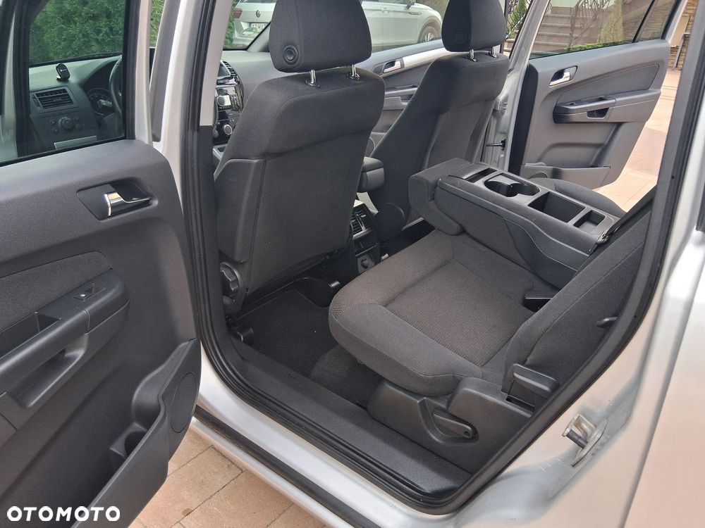 Opel Zafira 1.8 Family Plus - 11