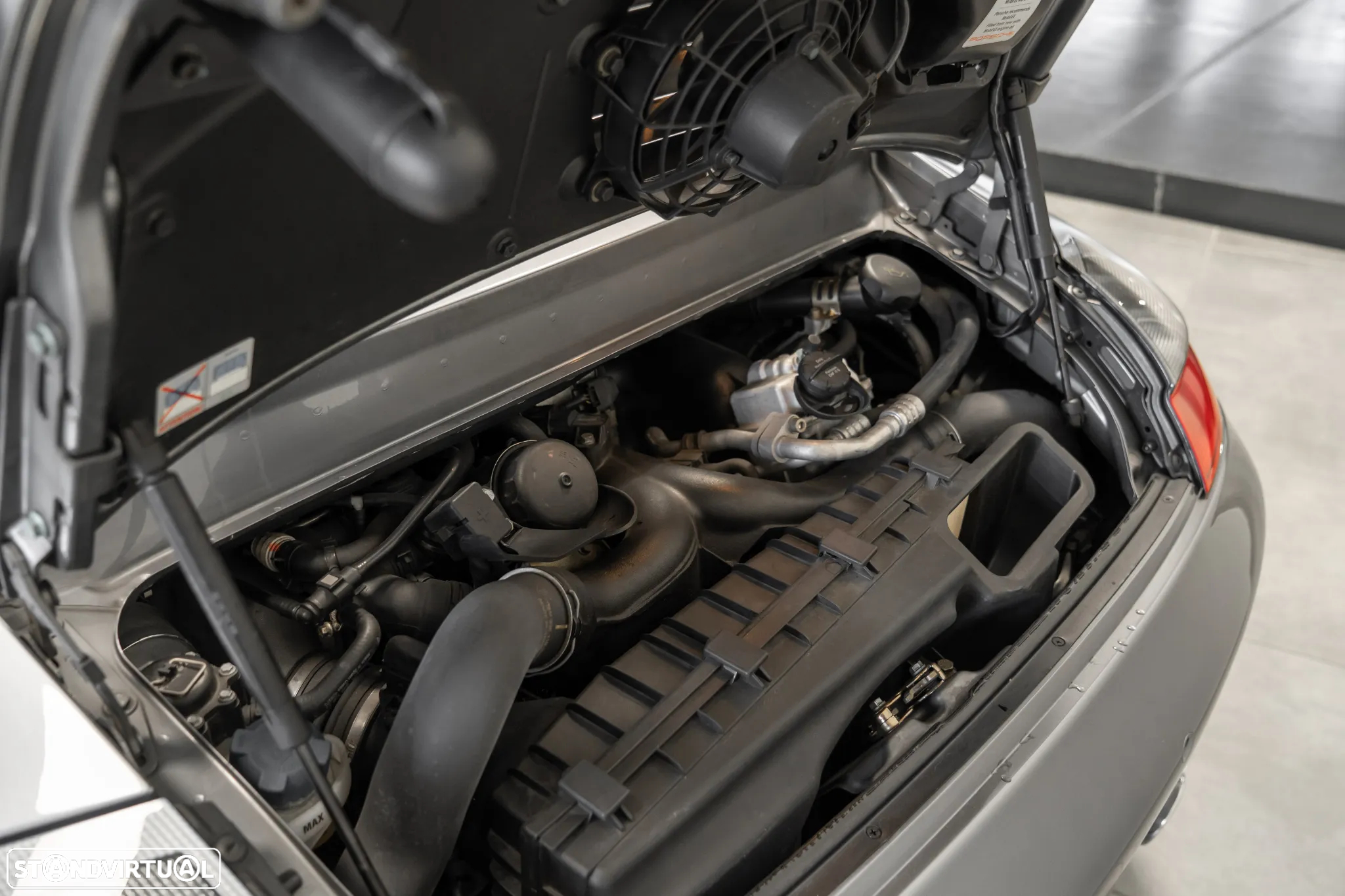 Porsche 911 (996) Turbo - 31