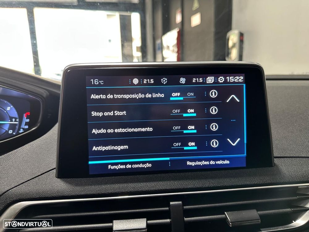 Peugeot 5008 1.5 BlueHDi Allure EAT8 - 33