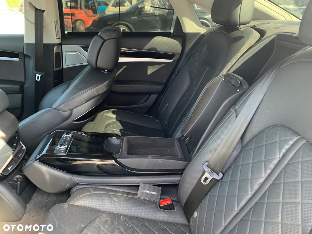 Audi A8 4.0 TFSI Quattro - 17