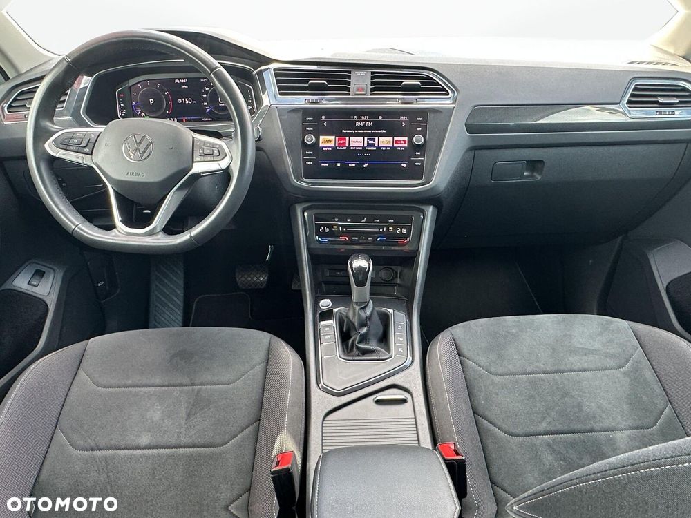 Volkswagen Tiguan 1.5 eTSI Elegance DSG - 17