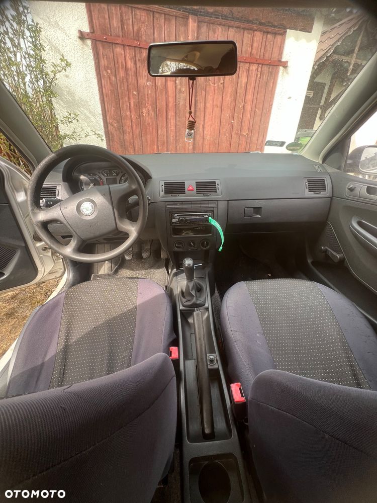 Skoda Fabia 1.2 HTP Classic - 8