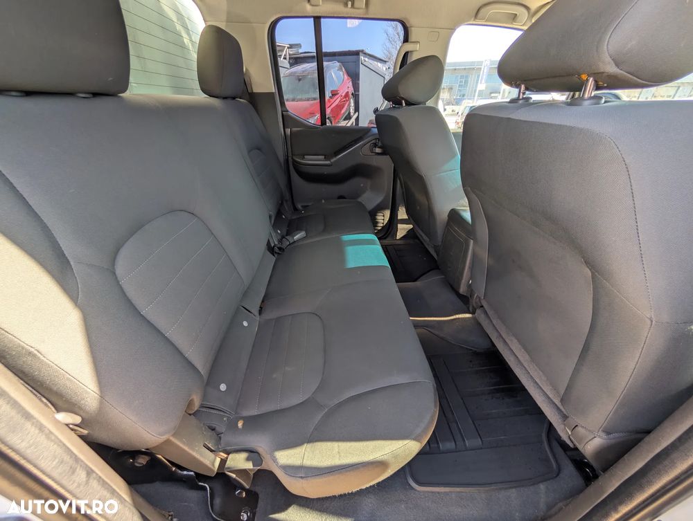 Nissan Navara 2.5 dCi Double Cab LE - 19