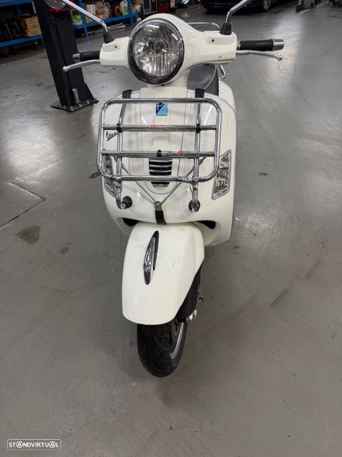 Piaggio Vespa GTS 125 Super i.e. - 1