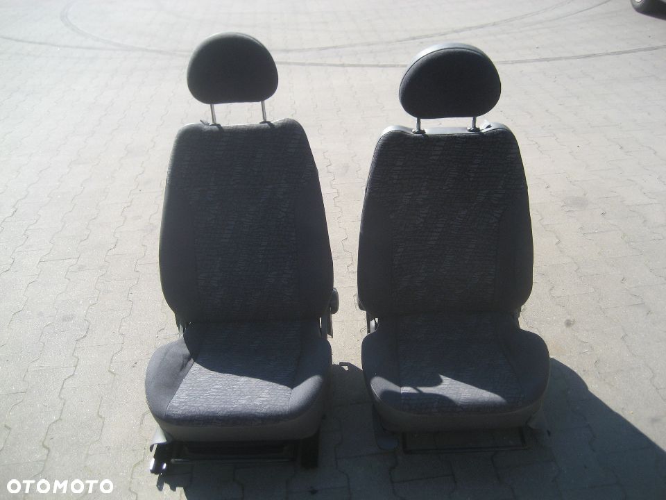 opel corsa c 00-06 siedzenia fotele przód prawy lewy wersja 5 drzwiowa europa