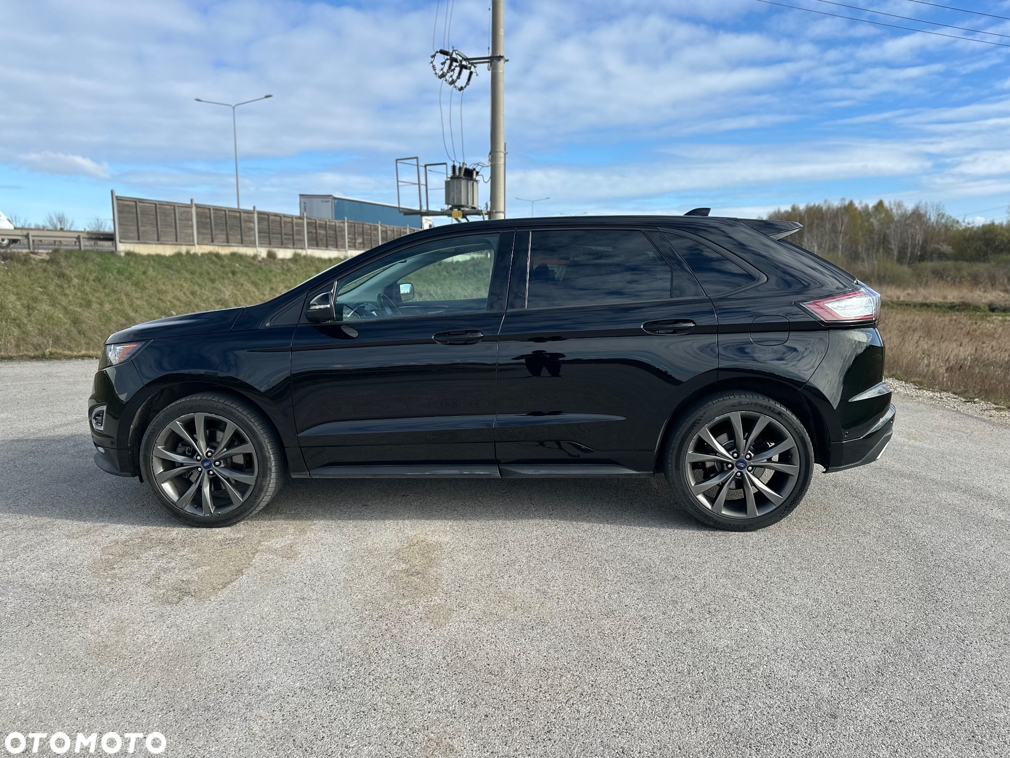 Ford Edge - 8