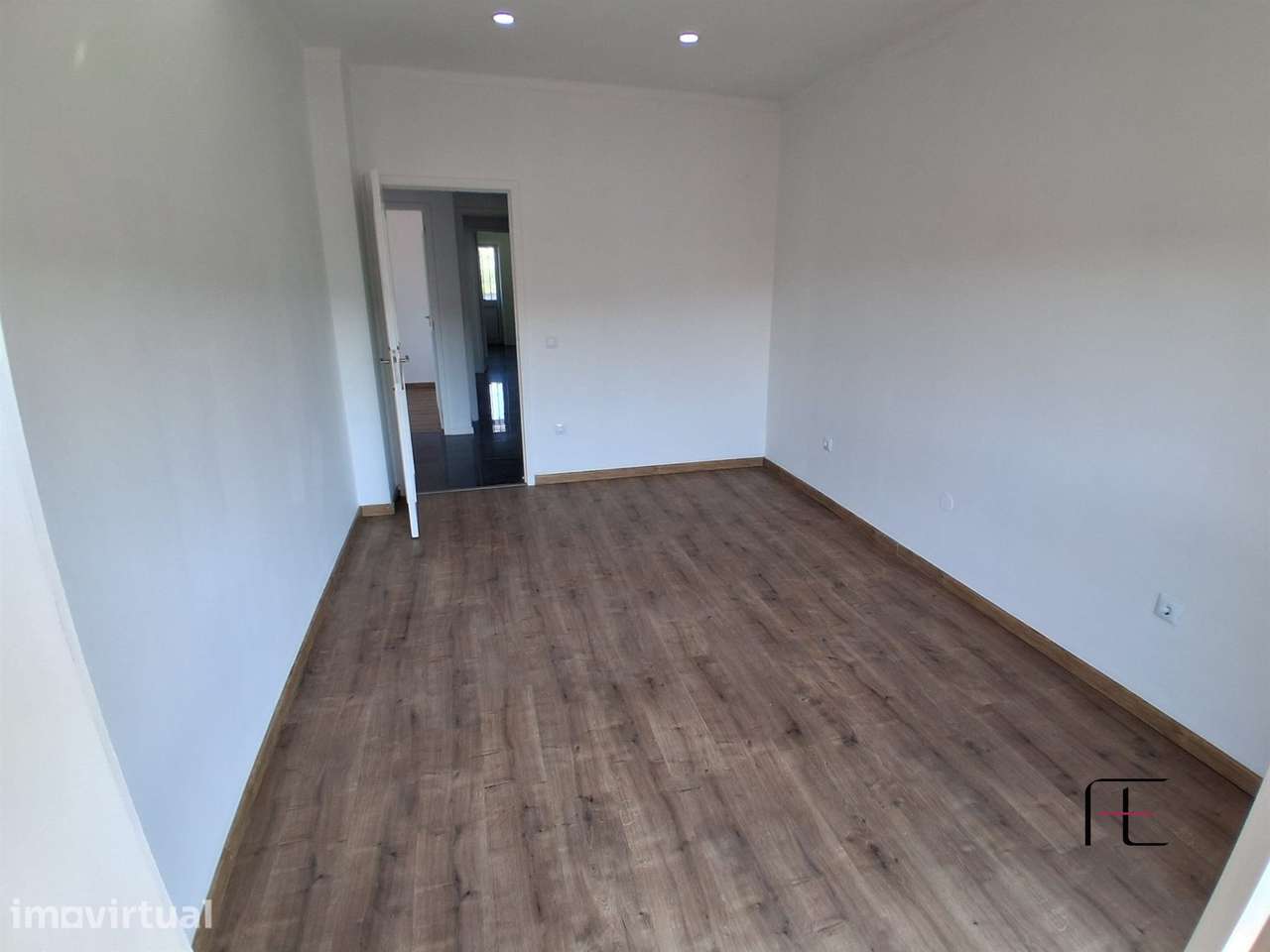 Apartamento T3 Venda em Fânzeres e São Pedro da Cova,Gondomar - Grande imagem: 4/7