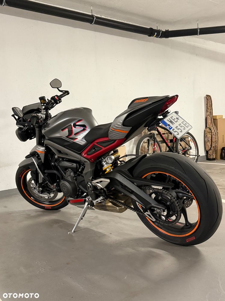 Triumph Street Triple - 3
