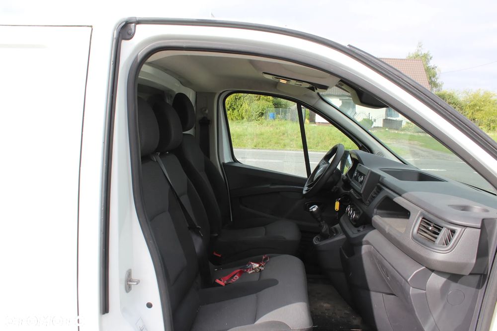 Renault Trafic - 10