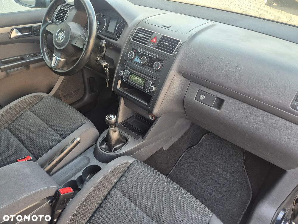 Volkswagen Touran 1.6 TDI DPF Comfortline - 6