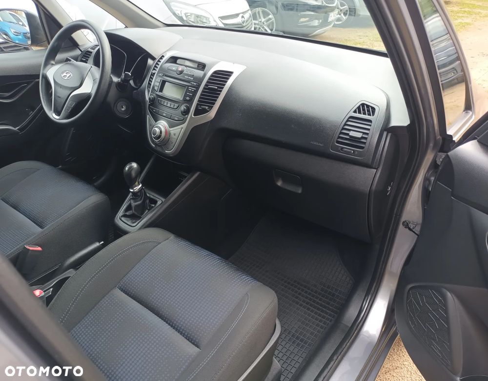 Hyundai ix20 1.4 Premium - 25