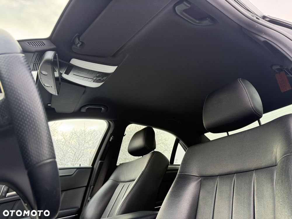 Mercedes-Benz Klasa E 300 BlueTEC 7G-TRONIC - 28