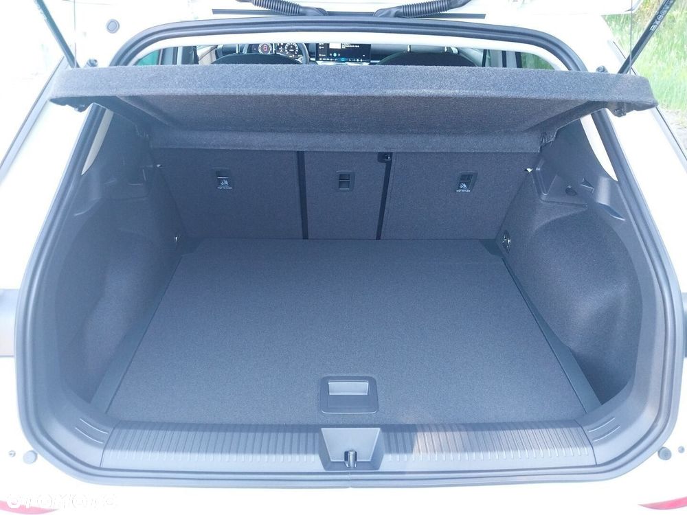 Volkswagen T-Roc 1.5 eTSI Life DSG - 10