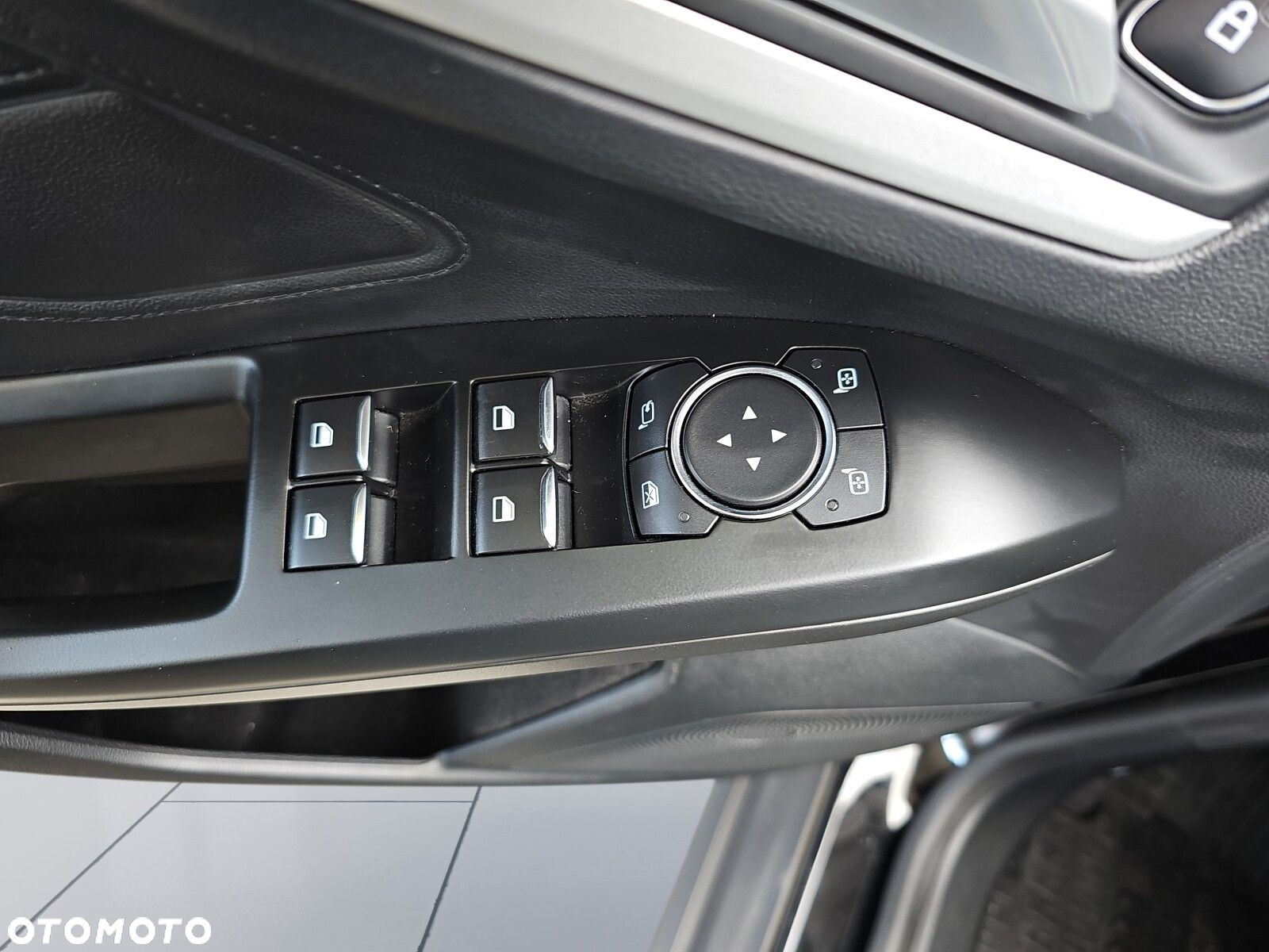 Ford Focus 1.5 EcoBlue SCR Connected - 22