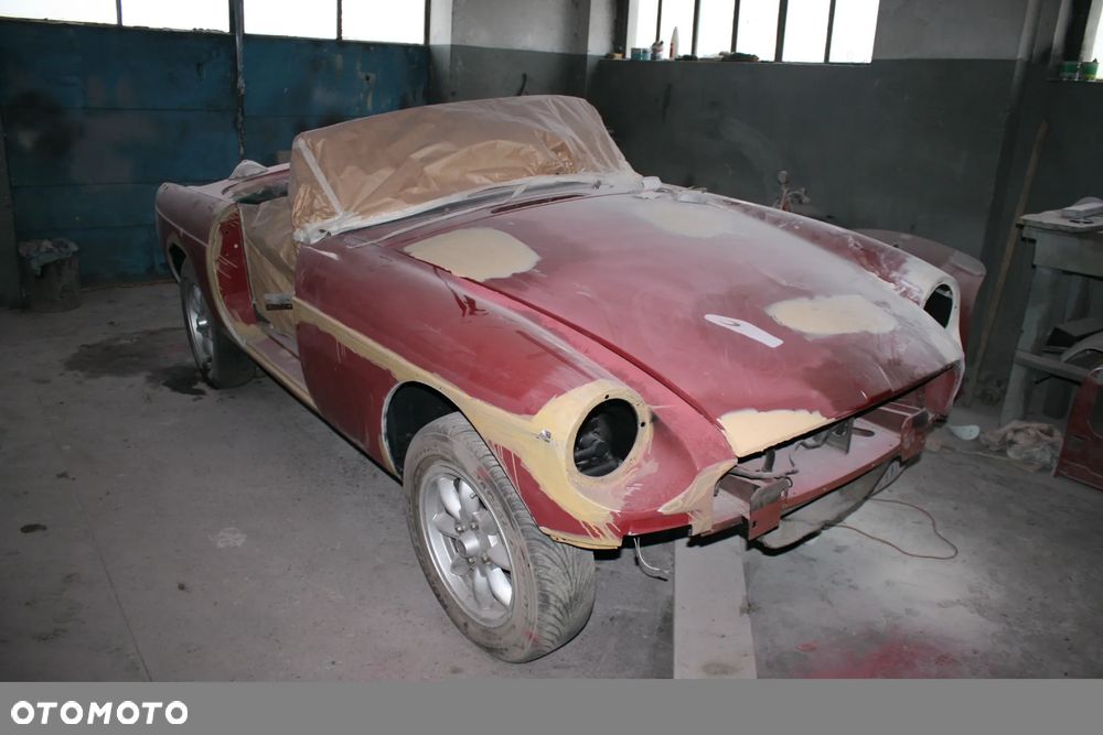MG MGB - 13