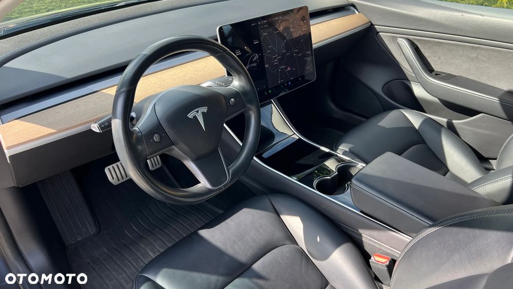 Tesla Model 3 Langstreckenbatterie Allradantrieb Dual Motor Performance - 10