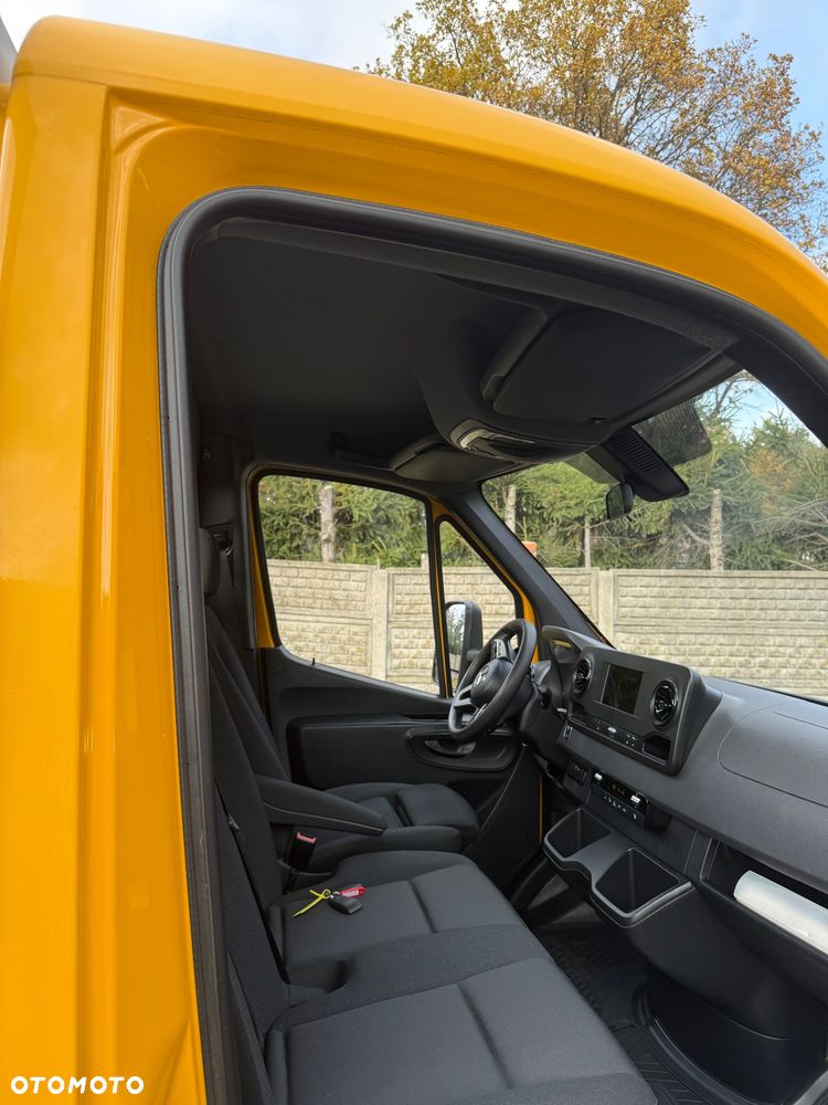 Mercedes-Benz Sprinter - 8