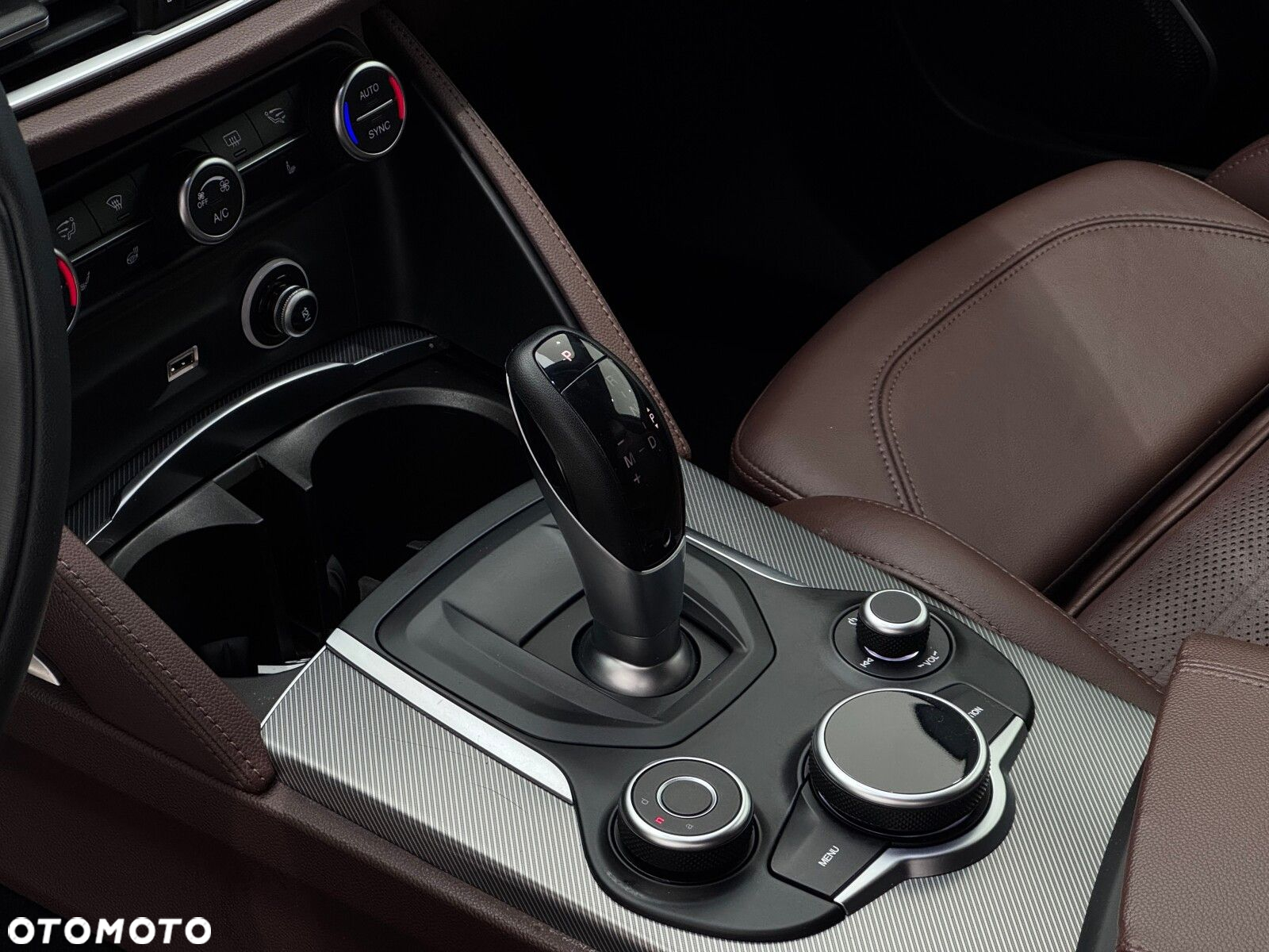 Alfa Romeo Stelvio 2.0 Turbo Executive Q4 - 9