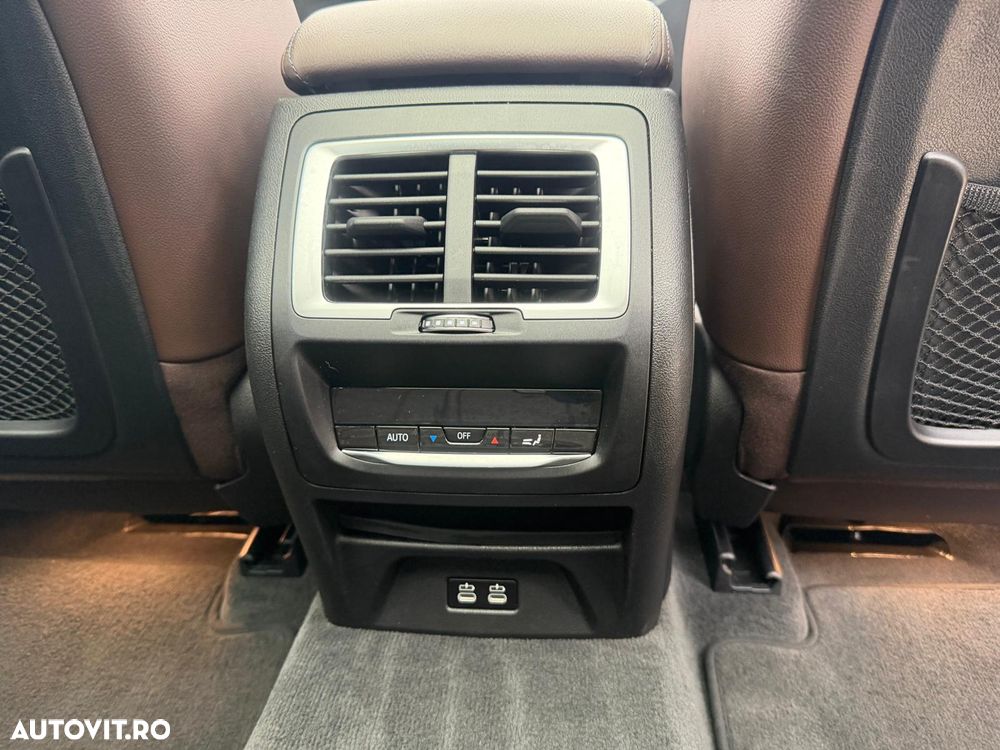 BMW iX3 Standard - 24