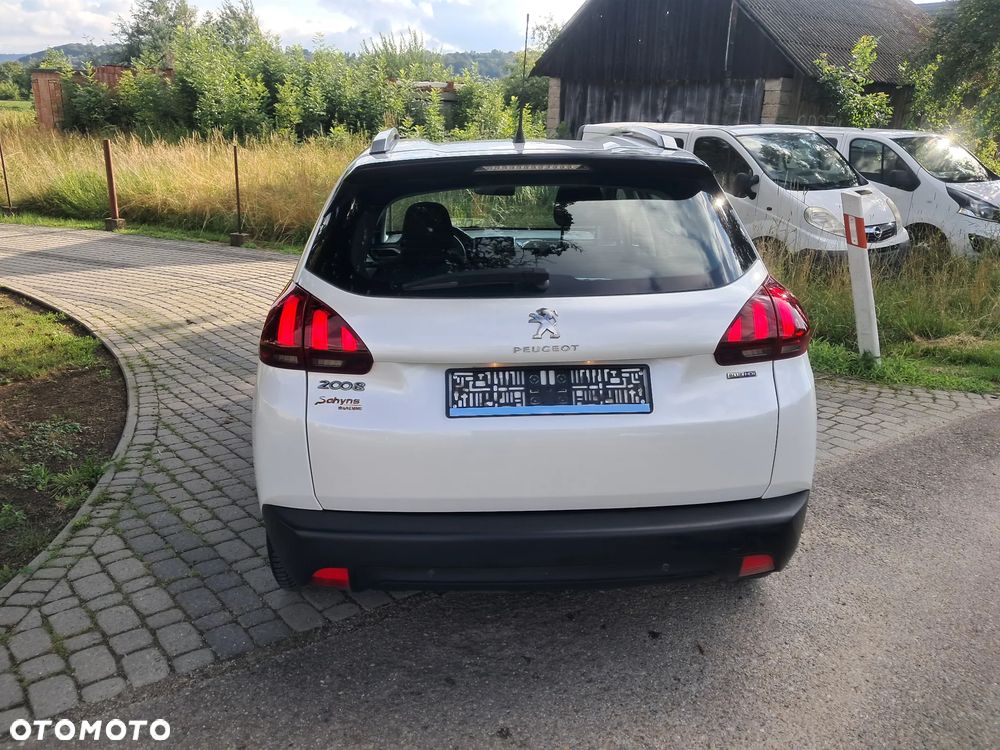 Peugeot 2008 1.6 e-HDi Allure S&S - 6