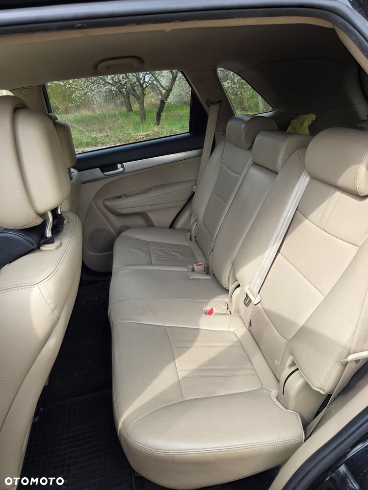 Kia Sorento - 24
