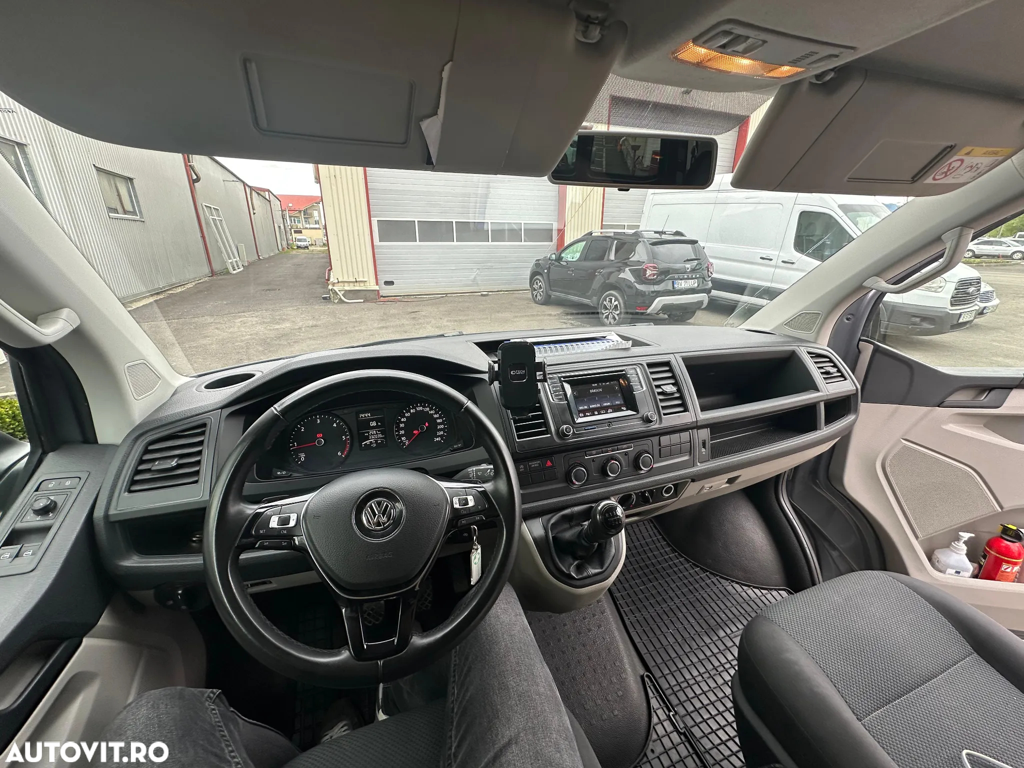 Volkswagen Transporter Kombi T6.1 2.0 TDI 110 kW KR - 14
