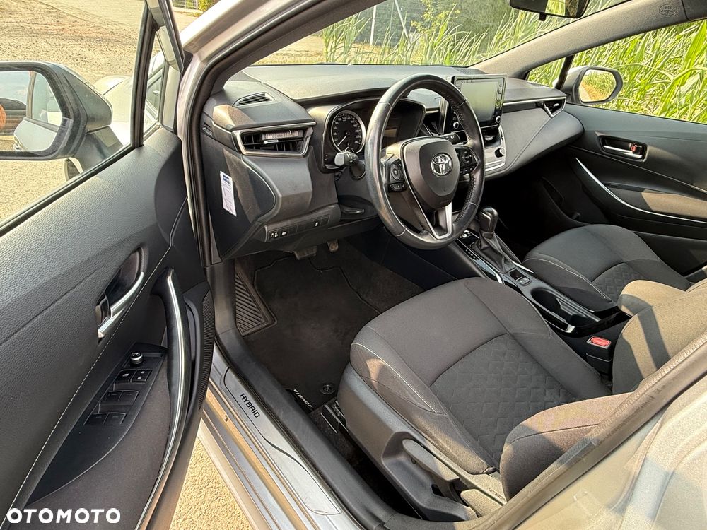 Toyota Corolla 1.8 Business Edition - 18
