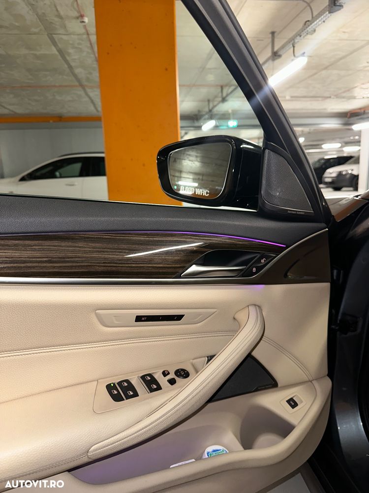 BMW Seria 5 530d xDrive AT - 7
