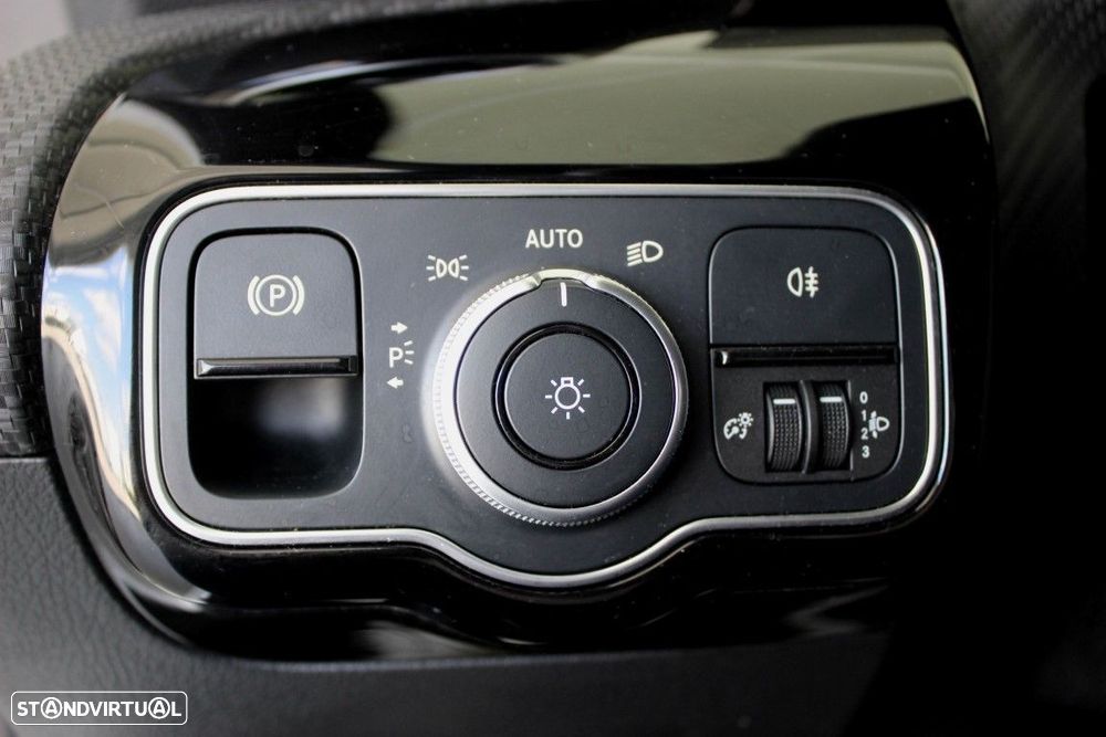 Mercedes-Benz A 180 - 20
