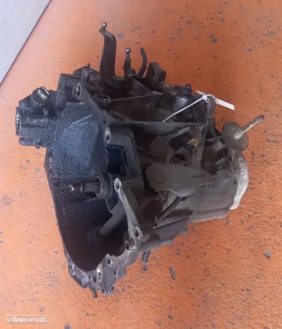 Caixa de Velocidades Citroen Berlingo/Peugeot Partner 1.9D Ref: 20TD70 - 4