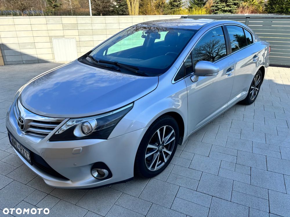 Toyota Avensis 2.2 D-4D Prestige - 2
