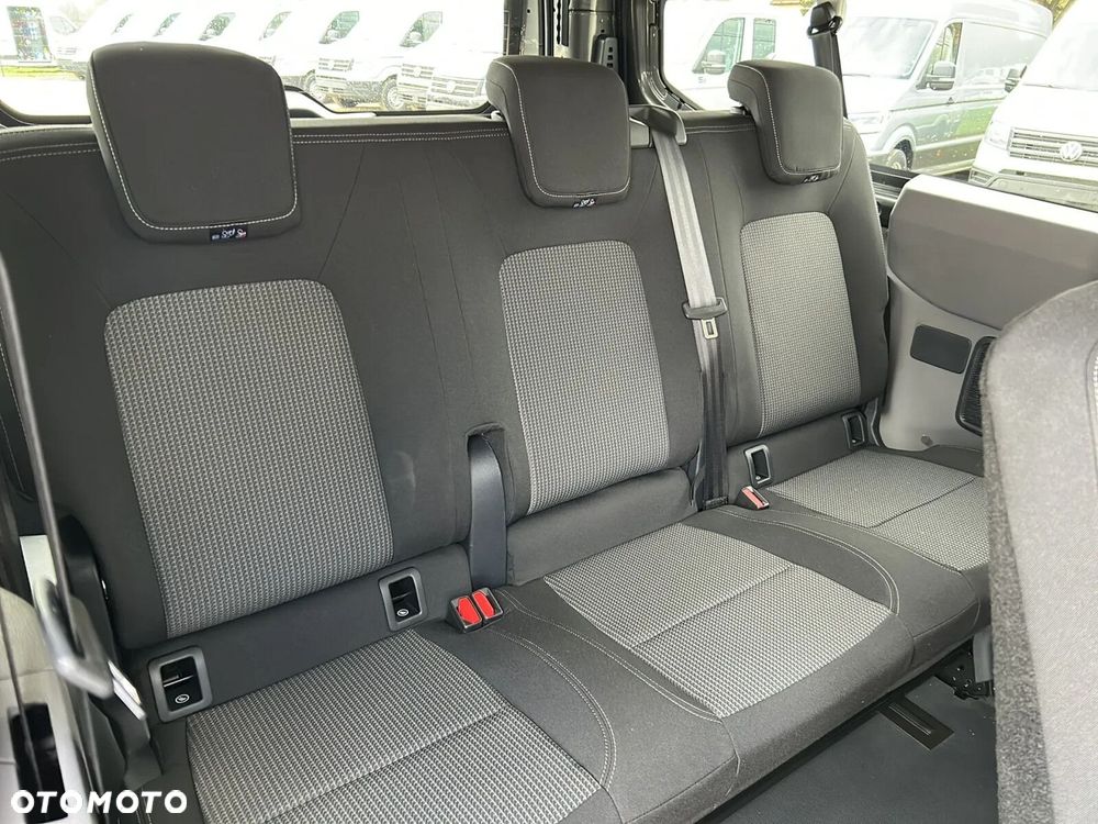 Volkswagen Transporter Kombi L2H1 M1 - 15