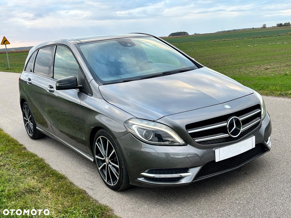 Mercedes-Benz B-Class 2014 photo 2