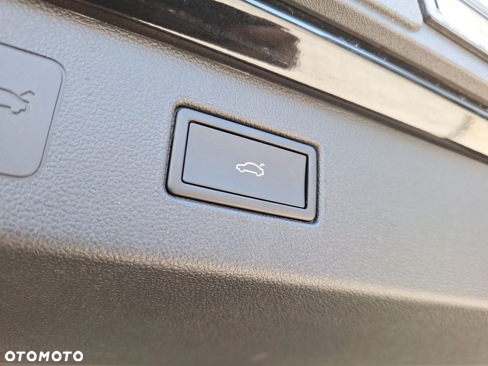Volkswagen T-Roc - 30