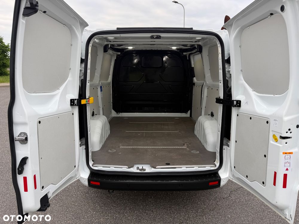 Ford Custom Transit - 8