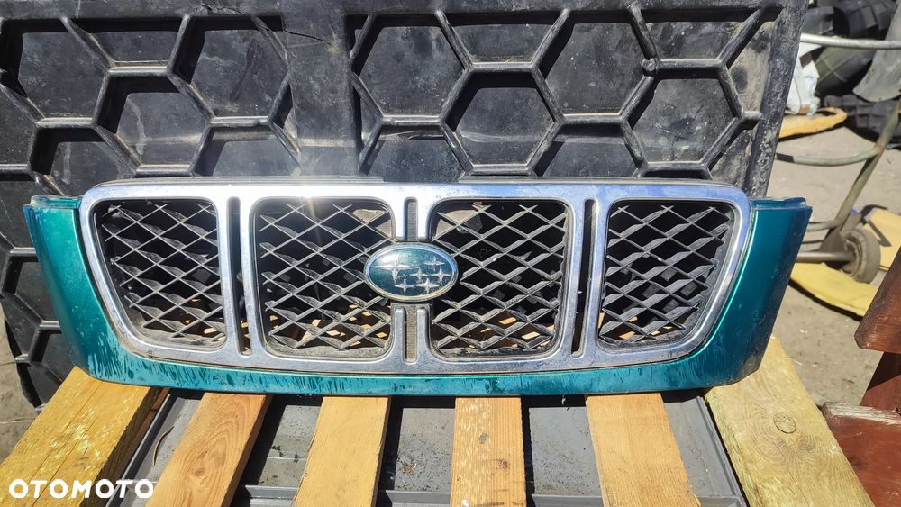 Subaru Forester I 1 Lift 00/02 grill atrapa chrom - 1