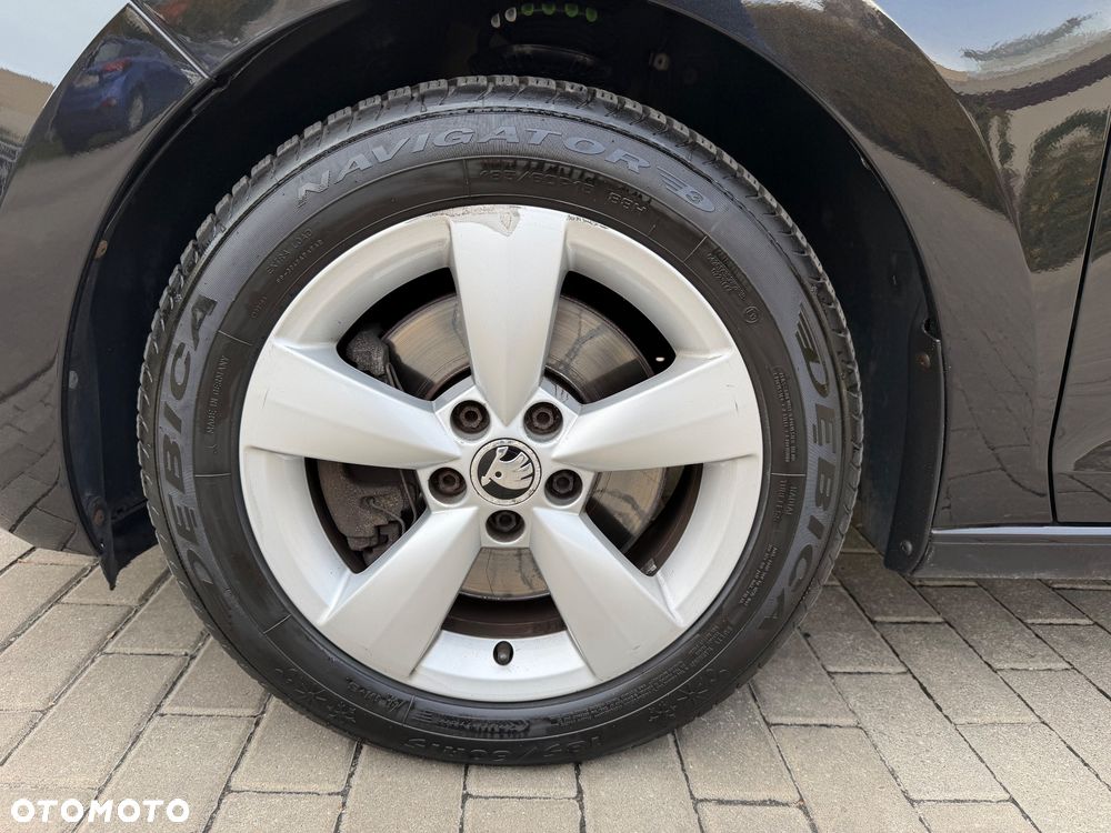 Skoda RAPID 1.4 TSI Ambition Max DSG - 36