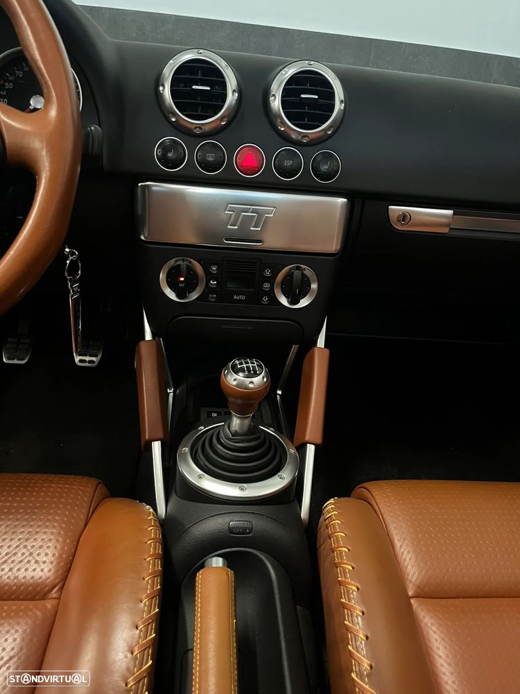 Audi TT Coupé 1.8 T quattro - 13