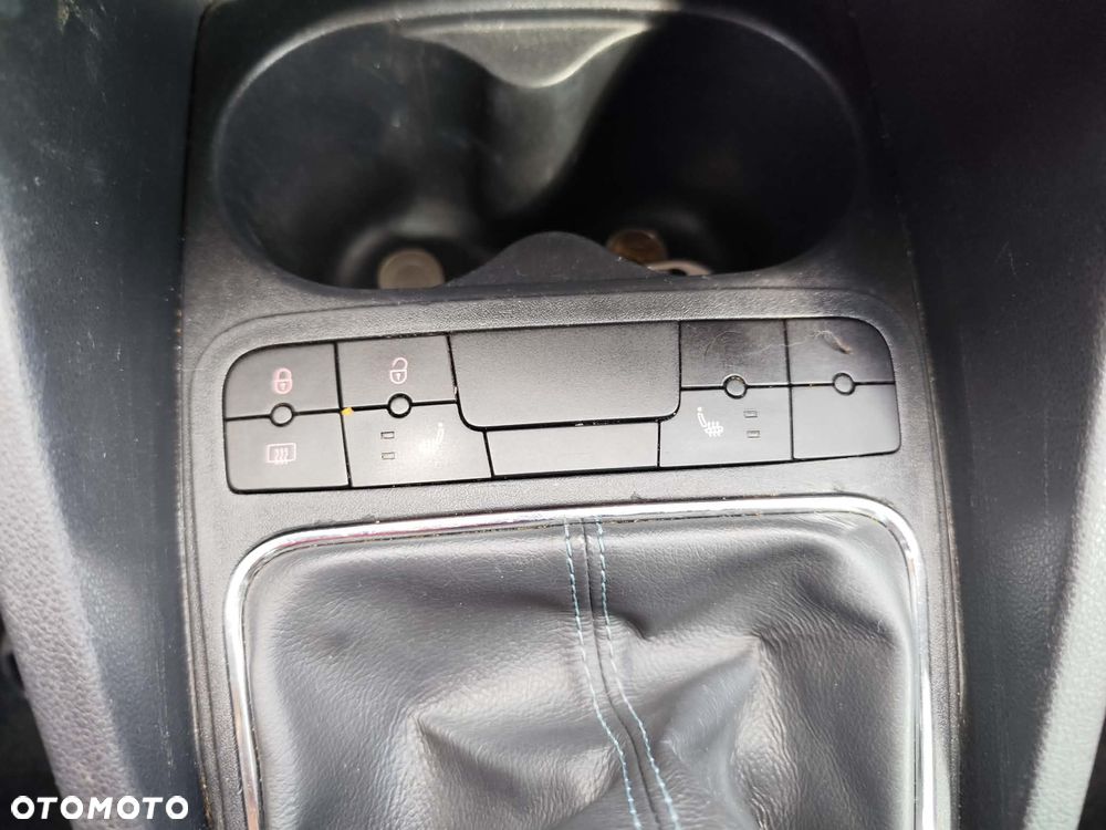 Seat Ibiza 1.2 TSI CONNECT - 24